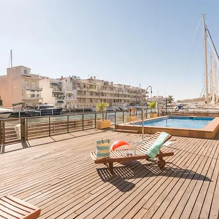 Pierre & Marina Apartman